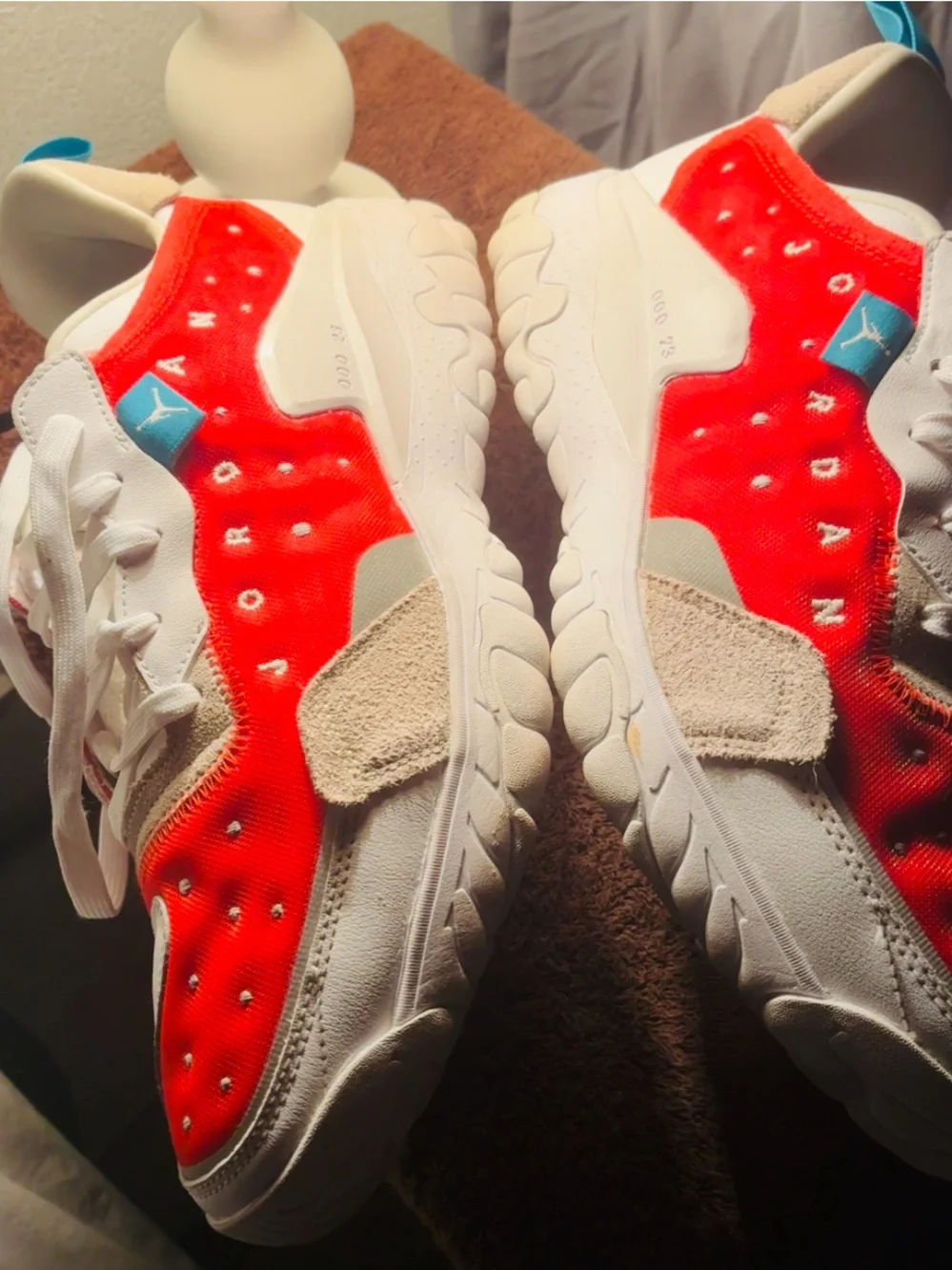 Air Jordan Delta 2 in ‘Chile Red’. Perfect condition. Size 12